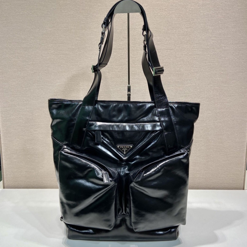 Pra*a tote bags